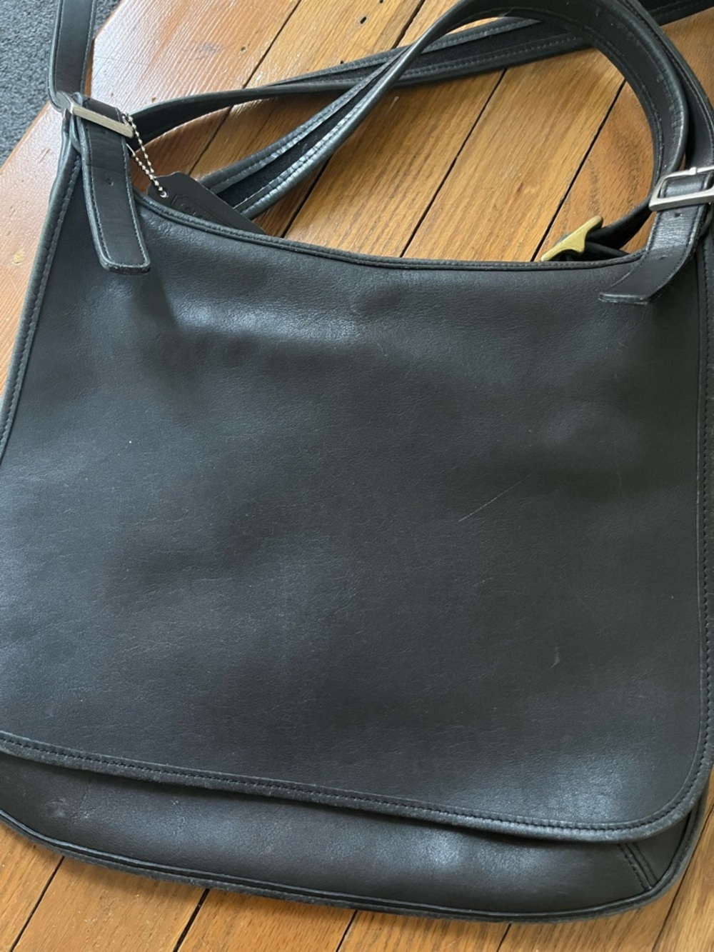 Vintage lot of Coach, Brahmin, & Dooney leather purses - Picture 7 of 16